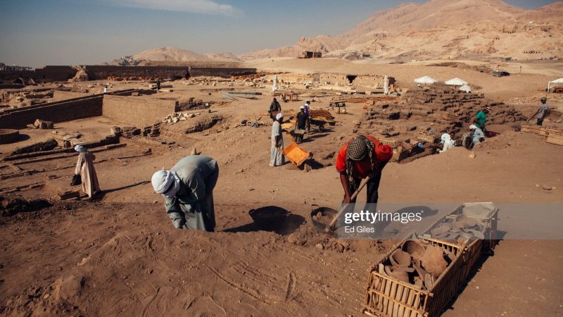 Археологи исследуют могильник в Северной Осетии Фото: Ed Giles/Getty Images | Epoch Times Россия