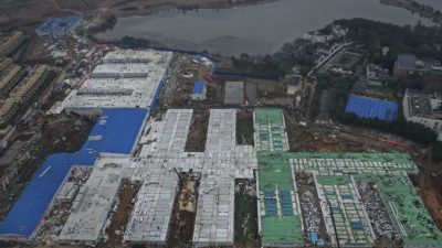 Пользователи сети считают, что больница Уханя, построенная из-за нового коронавируса, похожа на тюрьму