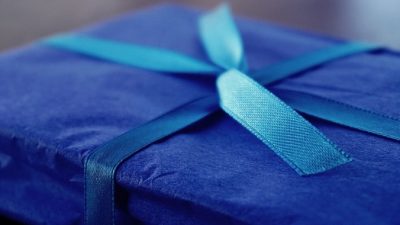 Священник по почте получил книгу из детства. 30 лет там хранились воспоминания о нём