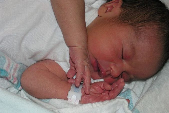 Многодетная мама родила девочку. Привезла домой, оказался мальчик Фото: Bonnie U. Gruenberg/commons.wikimedia.org/CC BY-SA 3.0