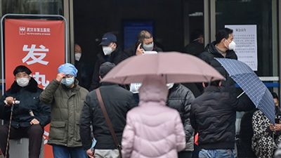 Симптомы инфекции, похожей на COVID-19, появились у жительницы Уханя ещё в октябре