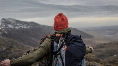 (Видео) Они как будто летят на ковре-самолёте! Или ролик про общественный транспорт в Гималаях
