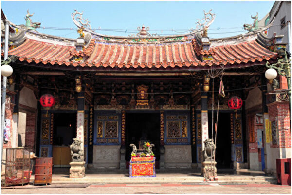 Храм бога города Луган, династии Цин.