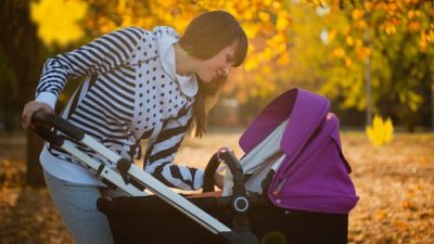 Парень в кафе посоветовал ей «заткнуть» плачущего ребёнка. Зря он это сказал