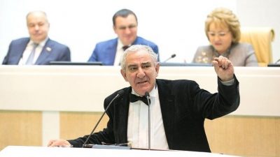 Искусствовед Михаил Казиник — удивительный гений! Его выступление в Совете Федерации незабываемо! (видео)