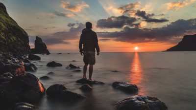 Родители отказались от новорождённого сына с «изуродованным лицом». Спустя 33 года он вызывает только восхищение!