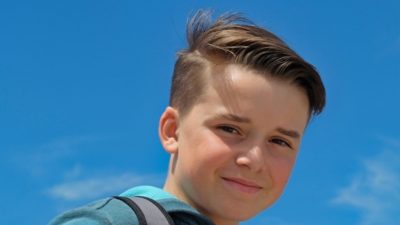 Родители 13-летнего мальчика списали его огрубевший голос на переходный возраст и ошиблись! Но всё же отвели ребёнка к врачу