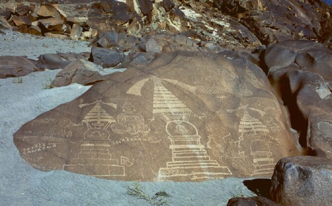 Наскальные изображения недалеко от Чиласа в районе Диамер Гилгит-Балтистана.  wikipedia.org/public domain | Epoch Times Россия