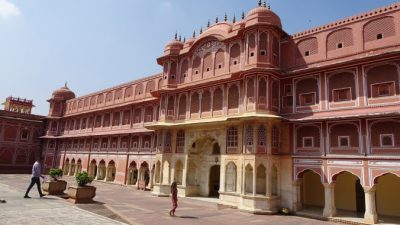 В индийском Джайпуре показали удивительное музыкально-световое шоу