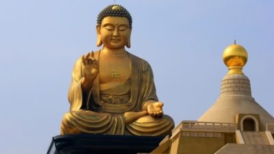 Будда успокоил потерявшего дочь отца, рассказав о 4 явлениях в жизни людей, которые не длятся вечно