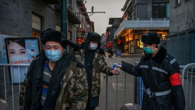 Эксперты скептически относятся к заявлениям китайского правительства о контроле над эпидемией COVID-19