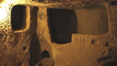 Кто построил подземный город Деринкую?