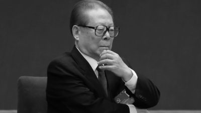Количество судебных исков на Цзян Цзэминя в Китае уже исчисляется тысячами