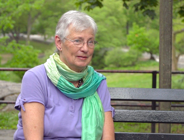 Моника Вайс. Кадр из фильма «Путешествие на Тяньаньмэнь»