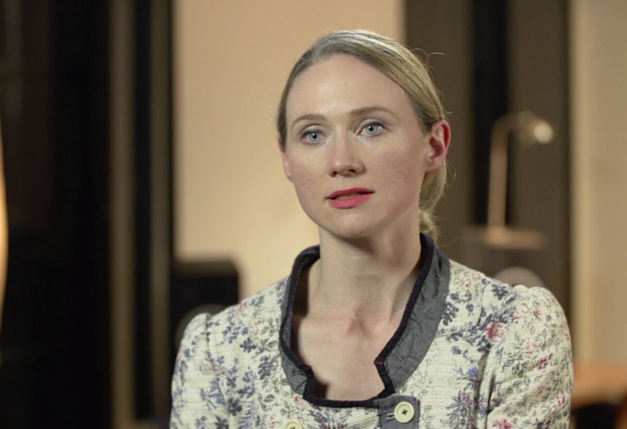 Элен Тонг. Кадр из фильма «Путешествие на Тяньаньмэнь»