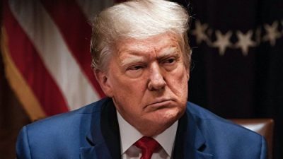 Президент США Дональд Трамп на встрече с членами Национальной ассоциации руководителей полицейских организаций в Кабинете министров Белого дома в Вашингтоне, округ Колумбия, 31 июля 2020 года. Anna Moneymaker-Pool/Getty Images