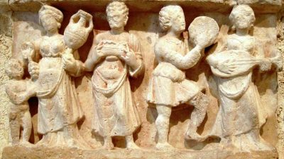 Две очень разные цивилизации встретились и повлияли друг на друга. Фото: ancient-origins.net/
