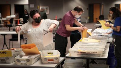 Масштабная афера с голосами избирателей в США. Инсайдер раскрывает мошеннические схемы