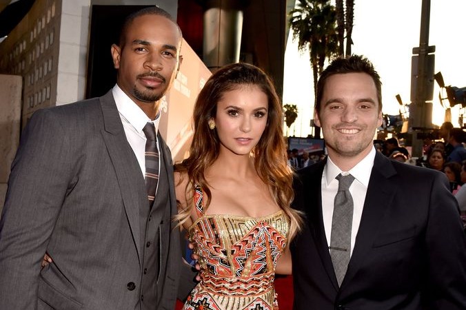 «Типа копы»: начал крутую игру — играй! «Типа копы». Дэймон Уайанс мл., Нина Добрев и Джейк Джонсон на премьере фильма «Типа копы» в Лос-Анджелесе, Калифорния. Фото: Kevin Winter/Getty Images | Epoch Times Россия