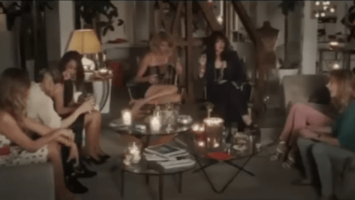 «Красотки в Париже»: взгляд сквозь замочную скважину