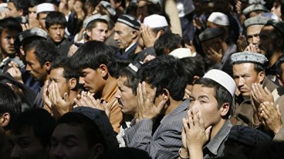 Китайский режим запретил мусульманам в Урумчи носить паранджу