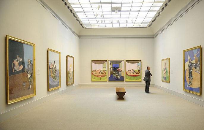 Кража картин: спрос рождает предложение Картины Фрэнсиса Бэкона на выставке. Фото: EMMANUEL DUNAND/AFP/Getty Images