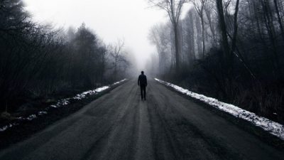 80-летний пенсионер самостоятельно построил дорогу в Калининградской области