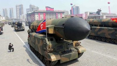 Северокорейская пусковая установка для баллистических ракет. Северная Корея получала помощь от Китая для своих ядерных и ракетных программ. Фото: STR/AFP/Getty Images