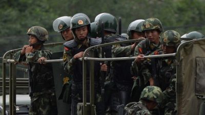 В Китае произошло столкновение жителей деревни с полицией из-за праздника Дуаньу