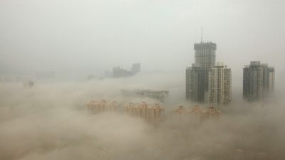 Полезный смог и другие абсурдные заявления китайской пропаганды