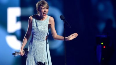 Подвергнут ли китайские власти цензуре новый брэнд Тейлор Свифт?