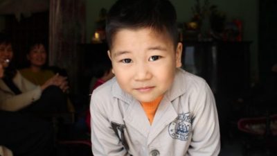 10-летний мальчик живёт один и вежливо отказывается от приюта и любой помощи