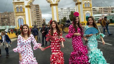 Всемирный опрос: Играют ли женщины значительную роль в обществе в вашей стране?