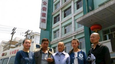 Почему супружеской паре пришлось бросить всё и бежать из Китая