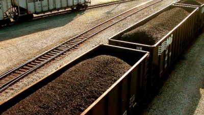 Китай наращивает свой потенциал, используя торговлю в качестве оружия