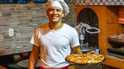 Россияне стали в 4 раза чаще заказывать еду в интернете