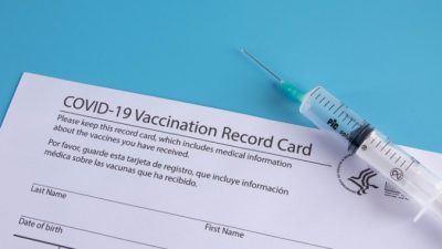 Российским вузам разрешили заселять в общежития только привитых от COVID-19 студентов