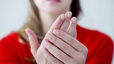 Ломкие ногти. Как лечить?