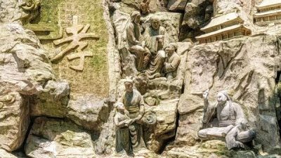 Многие, выросшие в традициях китайской культуры, слышали выражение: «Сыновний долг надолго привяжет человека к постели больного». (Image: secretchina.com)