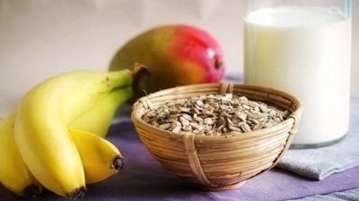 Согласно традиционной китайской медицине, различные продукты питания полезны для разных частей тела и помогают им восстановиться после усталости, например, бананы от усталости ног. (Изображение:  Dreamstime.com  ©  Sabina Pensek
)