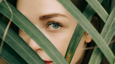 Уход за бровями