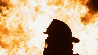 В Китае на алюминиевом заводе прогремел мощный взрыв  (Видео)