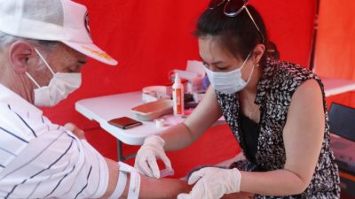 Сотрудник ВОЗ: Вакцины от COVID-19 не следует смешивать и сочетать