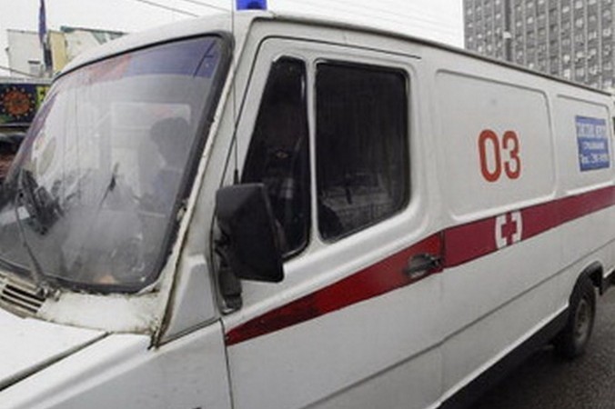 В Москве двухлетняя девочка упала с 9 этажа и выжила скорая помощь