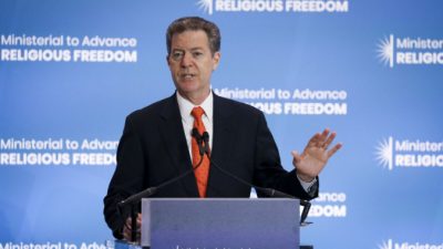 Бывший посол США Браунбэк: Китайский режим на закате