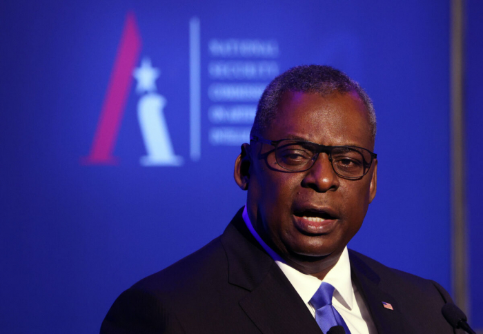 Лидеры США и Европы предупреждают, что Китай устанавливает стандарты в области искусственного интеллекта