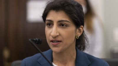 Facebook требует отвода главы ФТК в антимонопольном расследовании