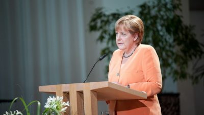 Ангела Меркель надеется, что Украина и Россия продлят договор по газу