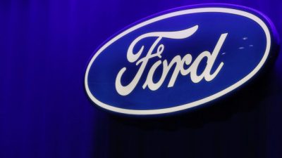 Ford отзывает 775000 внедорожников из-за проблемы с рулевым управлением