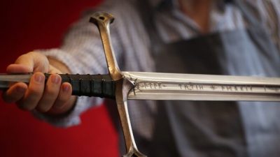 Новая Зеландия лишится драгоценного для неё сериала «Властелин колец»: второй сезон снимут в Великобритании